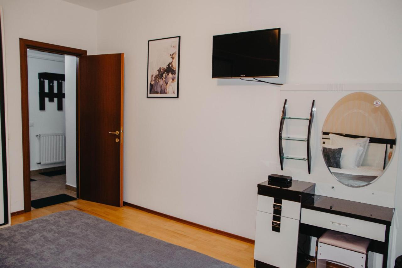 Apartamento Hugo Mountain Sinaia Exterior foto